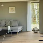 Дом отдыха Scenic Summer House By Dybeso With Sea View Rorvig