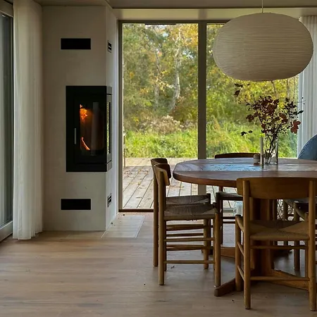 Scenic Summer House By Dybeso With Sea View Дом отдыха
